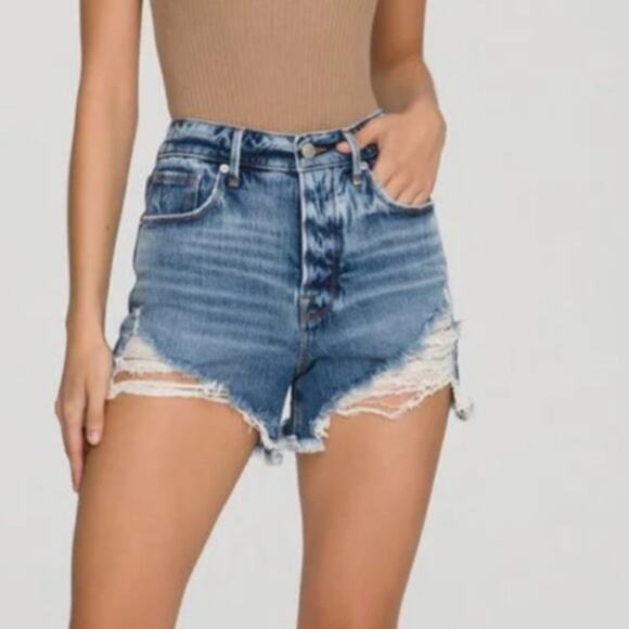 GOOD AMERICAN $119 BOMBSHELL Denim Distressed SHORTS Blue (153) sz 2/26 - Picture 4 of 14